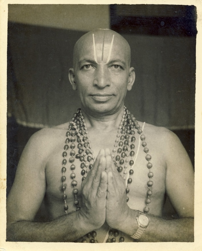 Krishnamacharya's yoga sequence (15 min) - YouTube